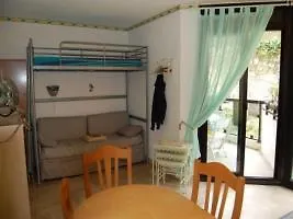 Rental Apartment Le Palais Des Fleurs/212 - Menton 5 Persons Hotel
